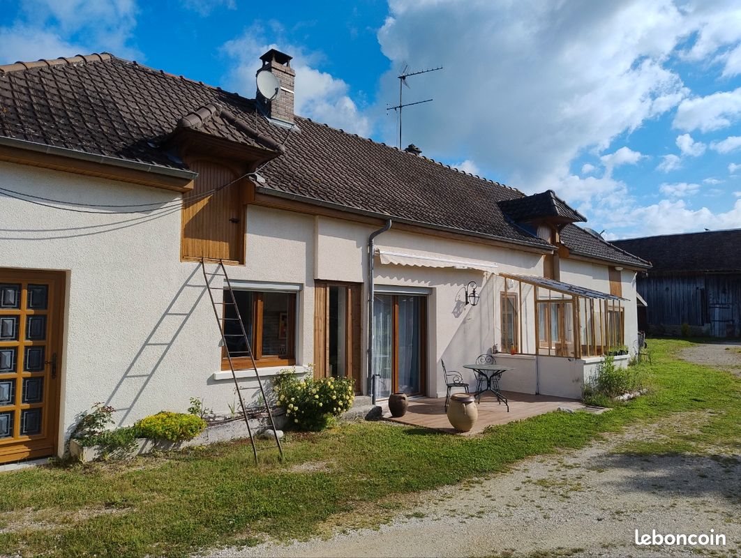 Maison à vendre, 120m², Saint-Benoît-sur-Seine