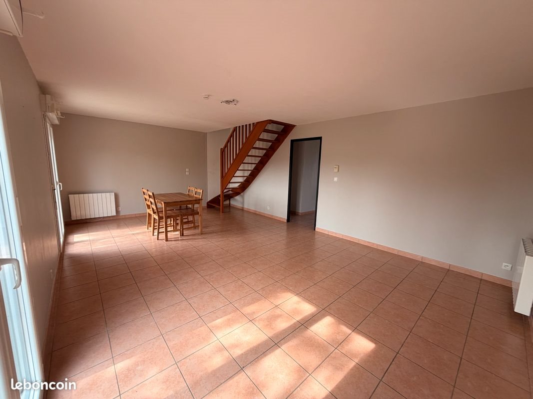 Maison à louer, 92m², Véretz