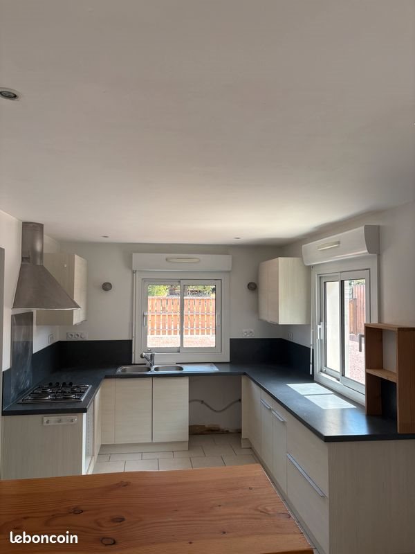 Maison à louer, 100m², Bussac-sur-Charente