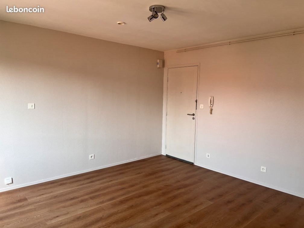 Appartement à louer, 25m², La Roche-sur-Yon