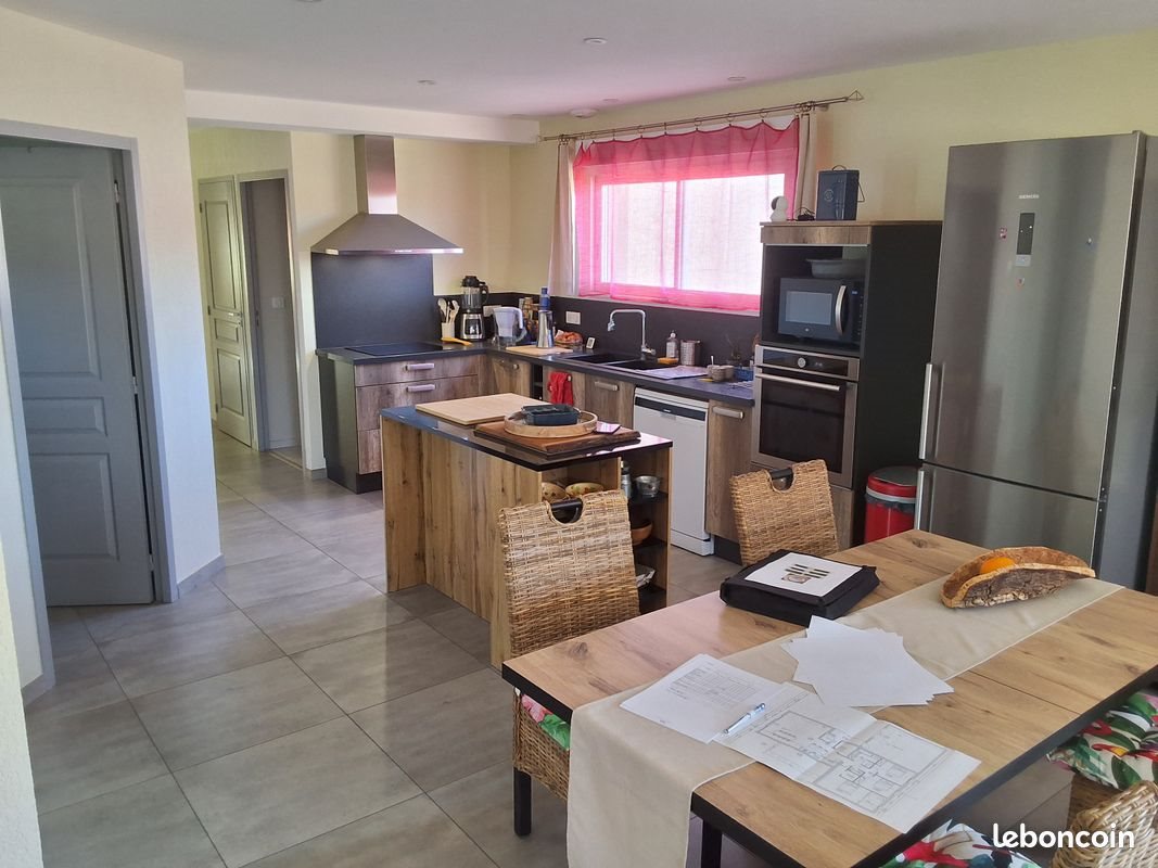 Maison à louer, 130m², Lantriac