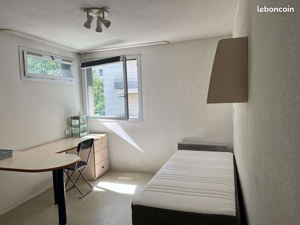 Appartement à louer, 18m², Courbevoie