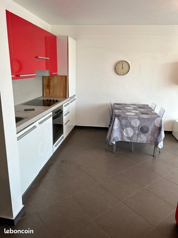 Appartement à louer, 35m², Antibes
