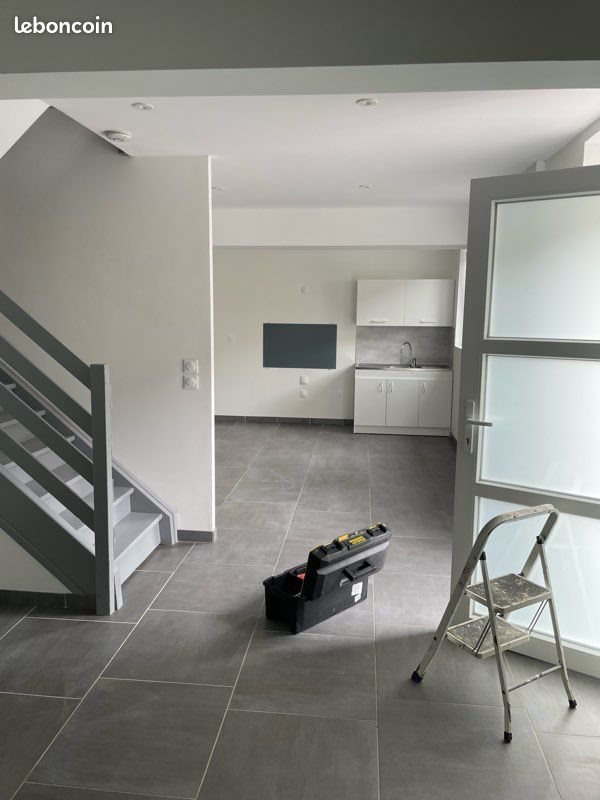 Maison à louer, 90m², Solesmes