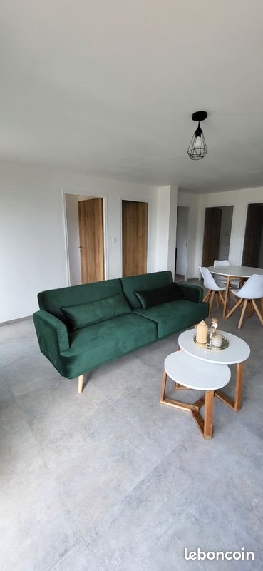 Appartement à louer, 70m², Peri