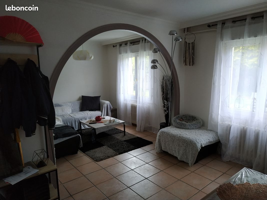 Maison à louer, 72m², Corlay