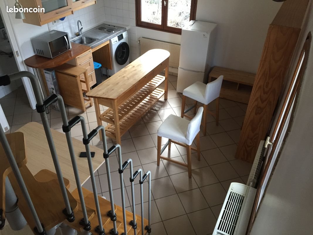 Appartement à louer, 23m², Bron