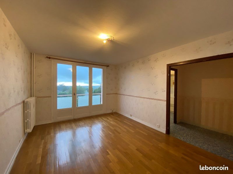Appartement à louer, 55m², Néris-les-Bains