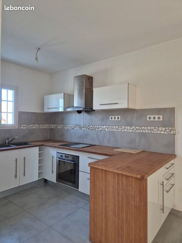 Maison à louer, 120m², Aléria