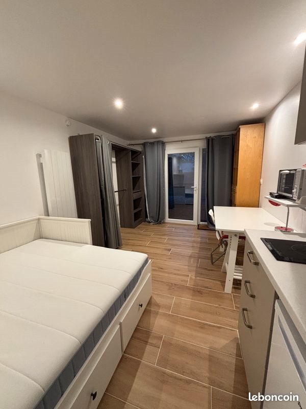 Appartement à louer, 20m², Saint-Rémy-lès-Chevreuse