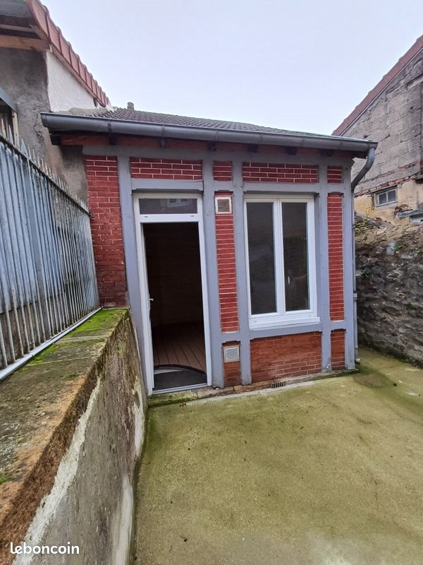 Maison à louer, 70m², Montmarault