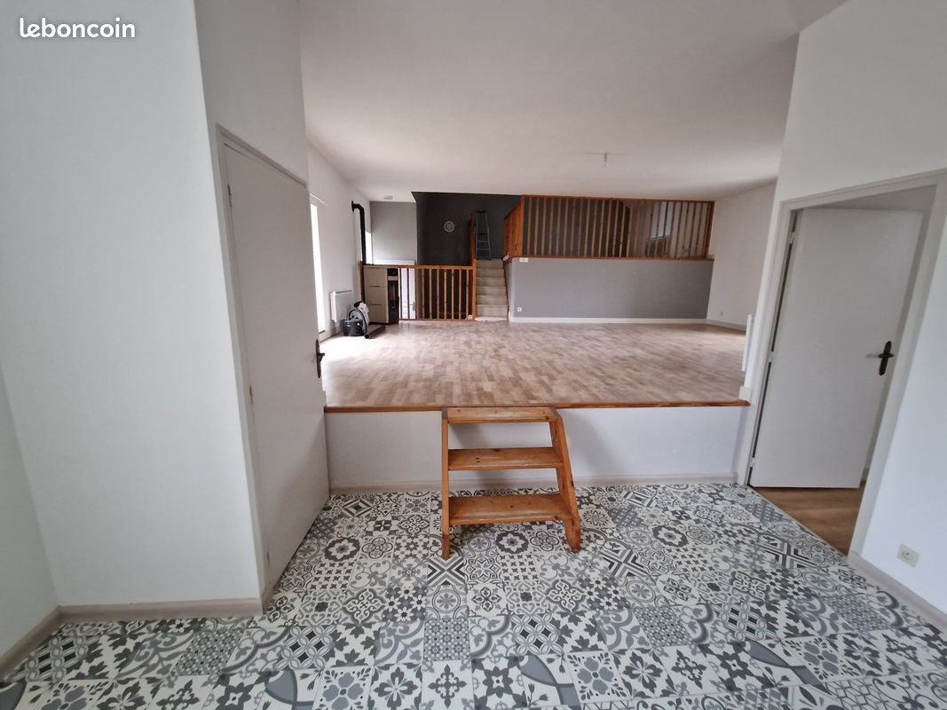Maison à louer, 115m², Chevannes