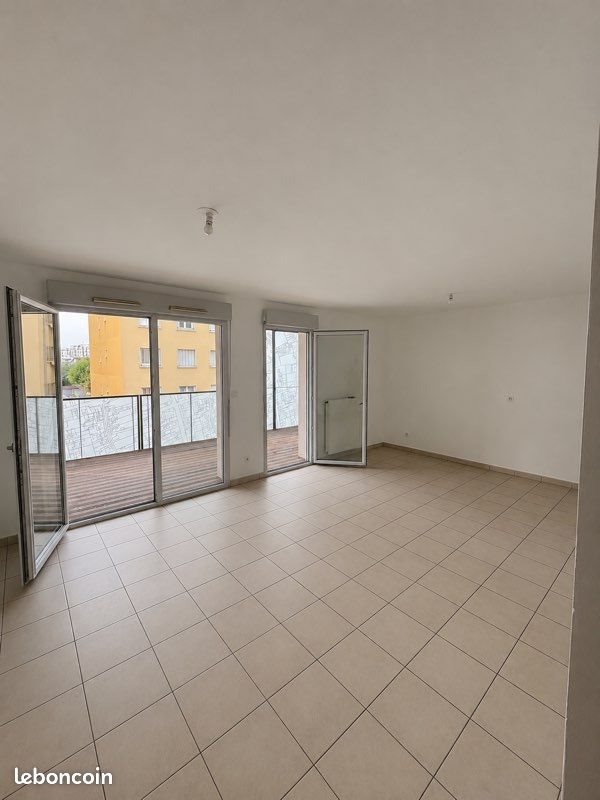 Appartement à vendre, 64m², Vénissieux