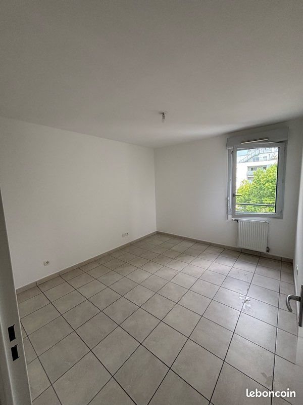 Appartement à vendre, 64m², Vénissieux