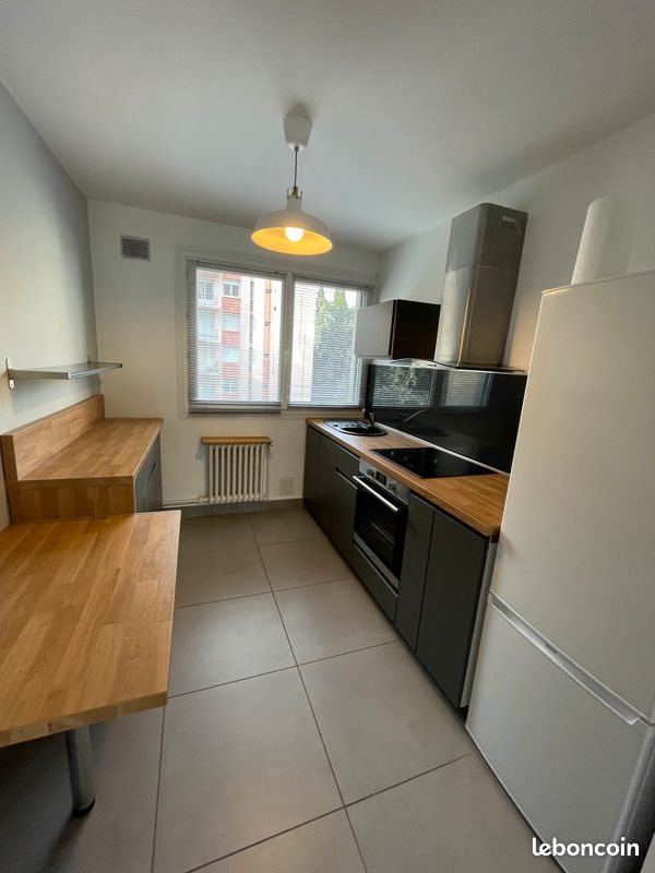Appartement à louer, 55m², Saint-Etienne