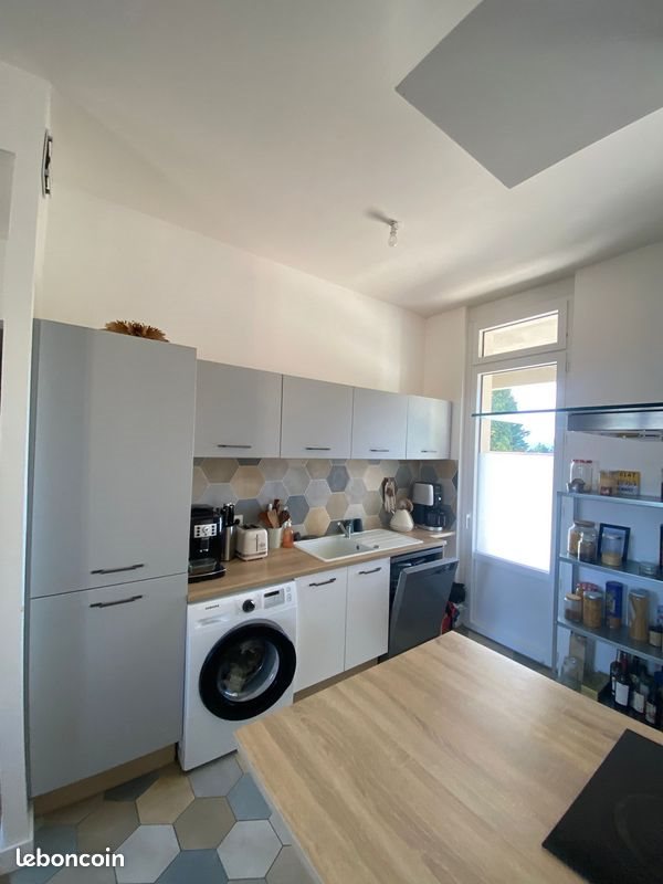 Appartement à louer, 100m², Belley