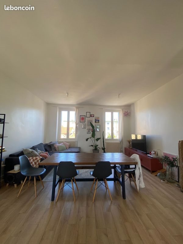 Appartement à louer, 100m², Belley