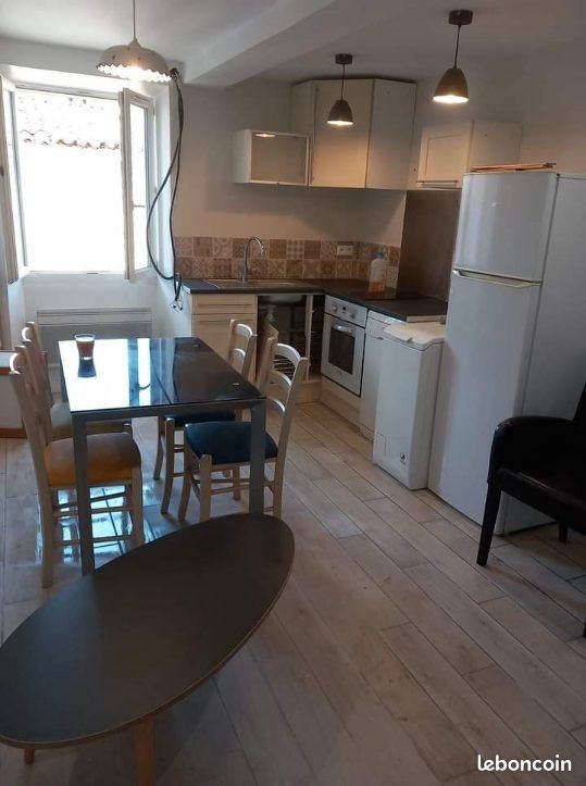Appartement à louer, 25m², La Crau