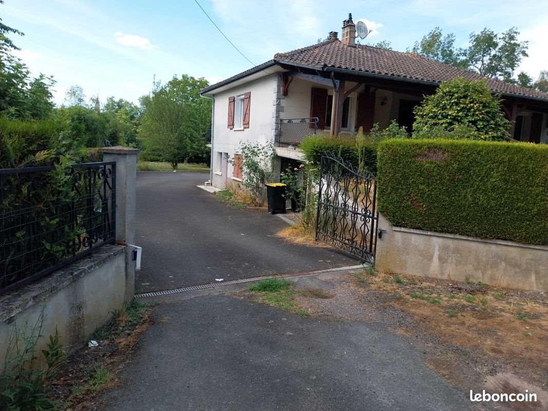 Maison à vendre, 117m², Chabanais
