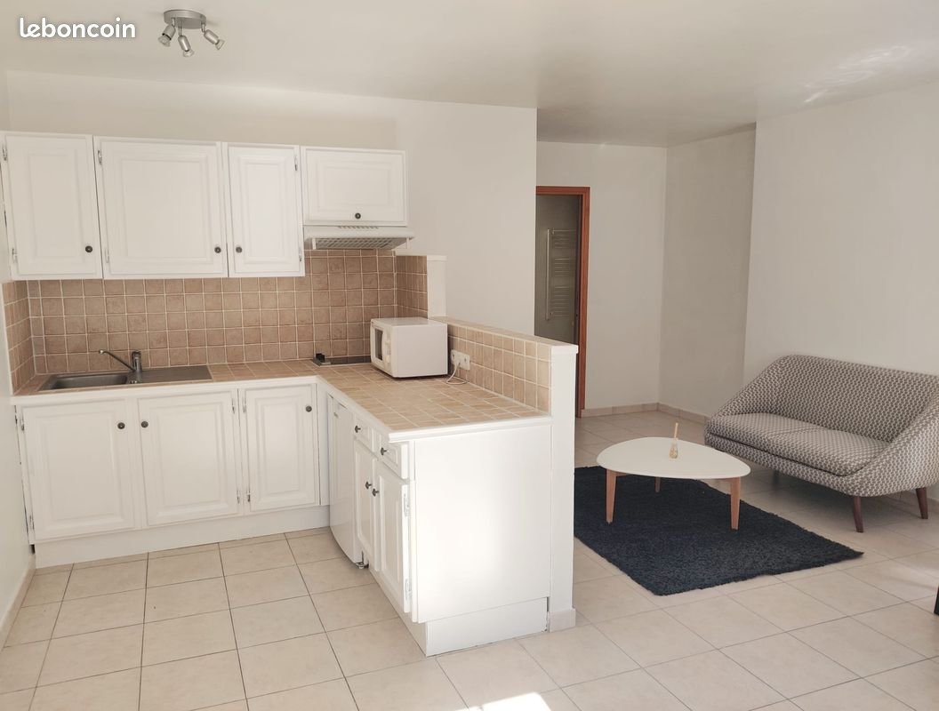 Appartement à louer, 37m², Villiers-le-Bâcle