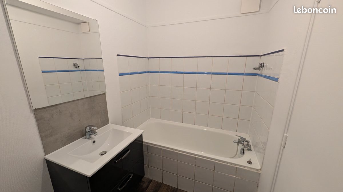 Appartement à louer, 43m², Armentières