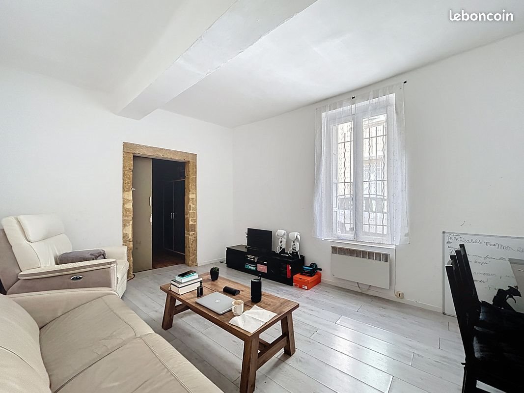Appartement à louer, 47m², Nîmes