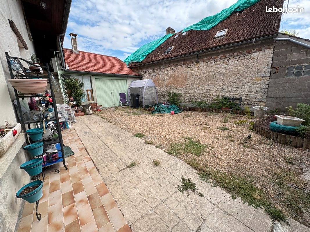 Maison à louer, 70m², Suèvres