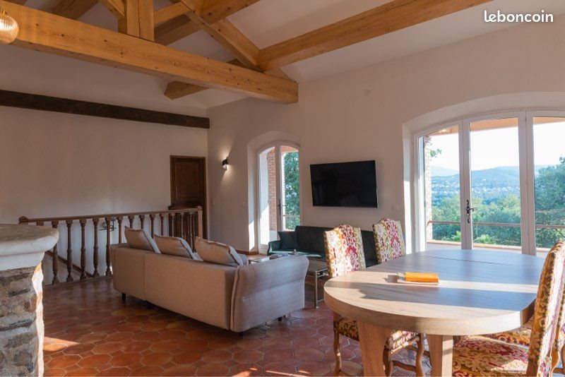 Maison à louer, 180m², Grimaud