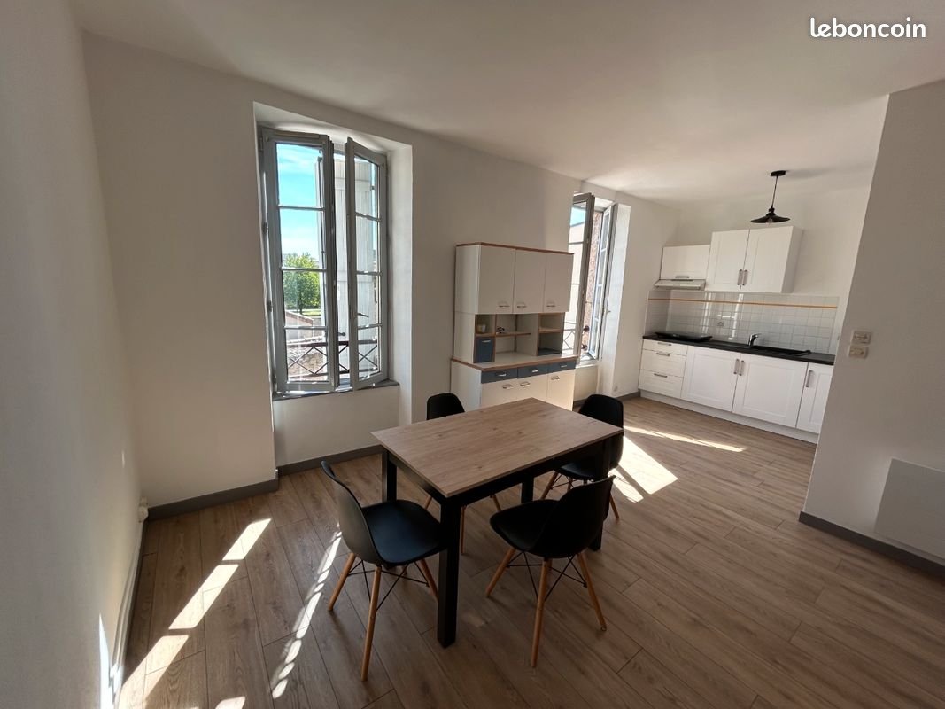 Appartement à louer, 40m², Saint-Laurent-sur-Sèvre