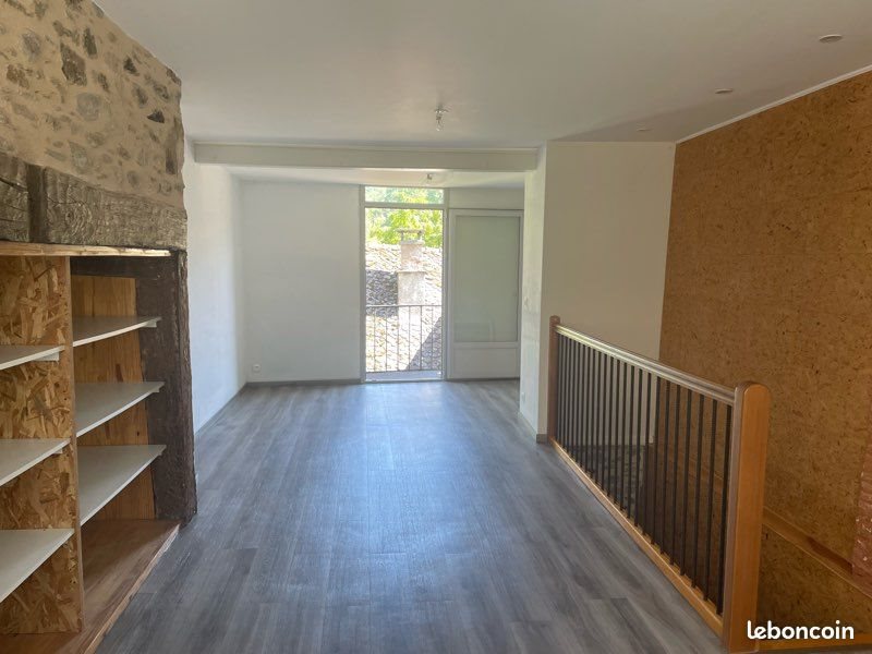 Appartement à louer, 65m², Argentat