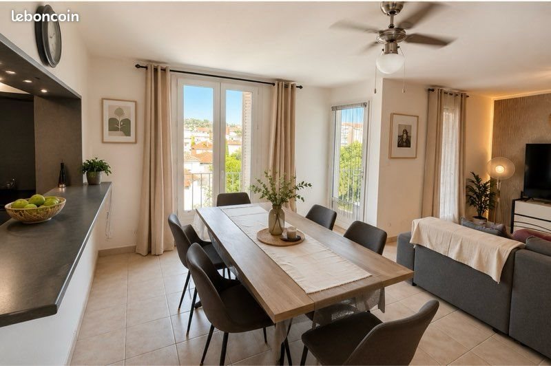 Appartement à vendre, 75m², Fréjus