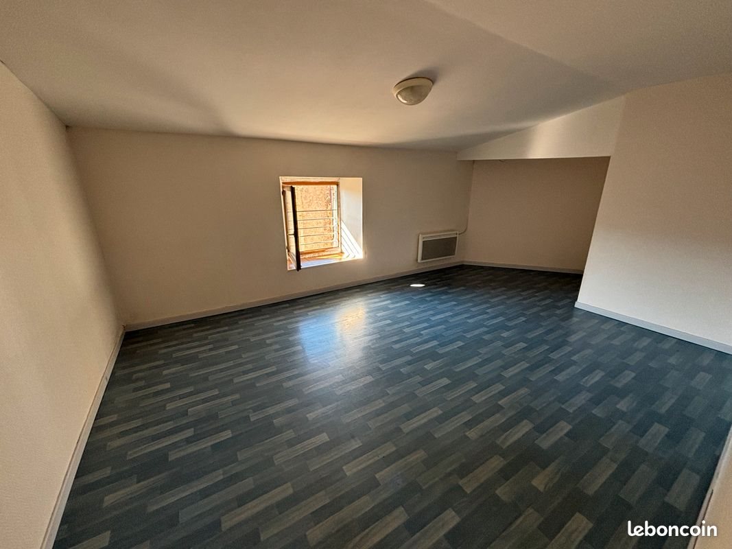 Appartement à louer, 37m², Saint-Amour