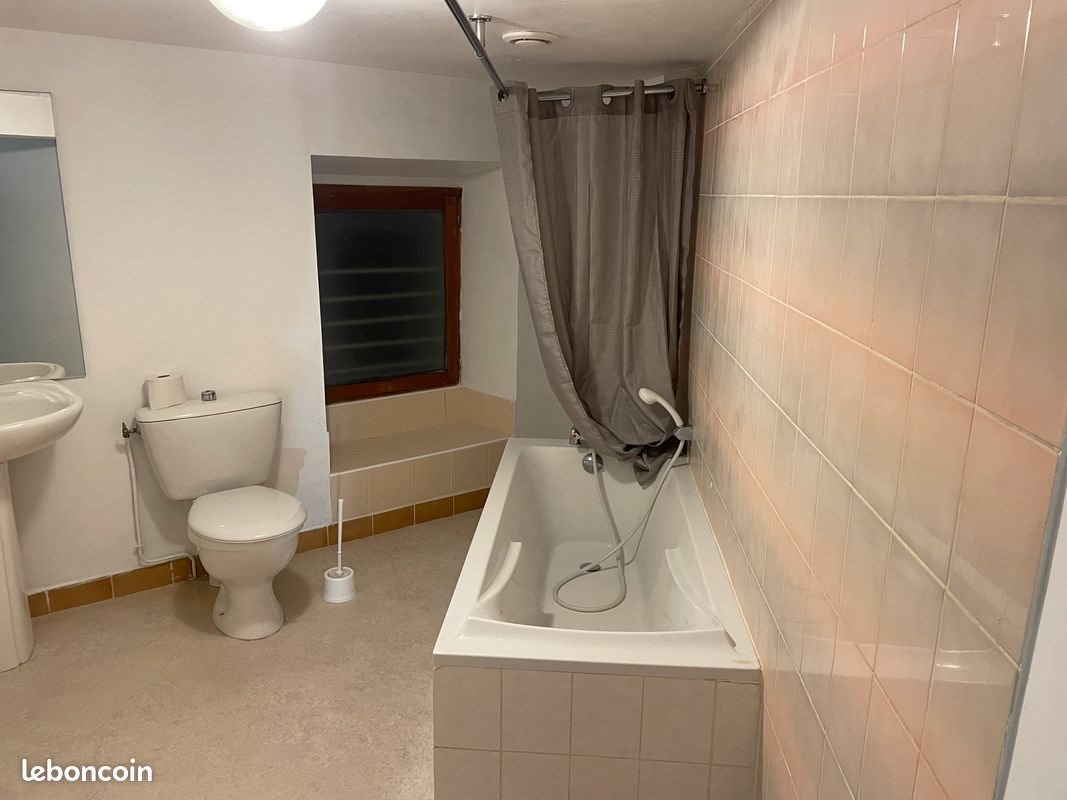 Appartement à louer, 37m², Saint-Amour