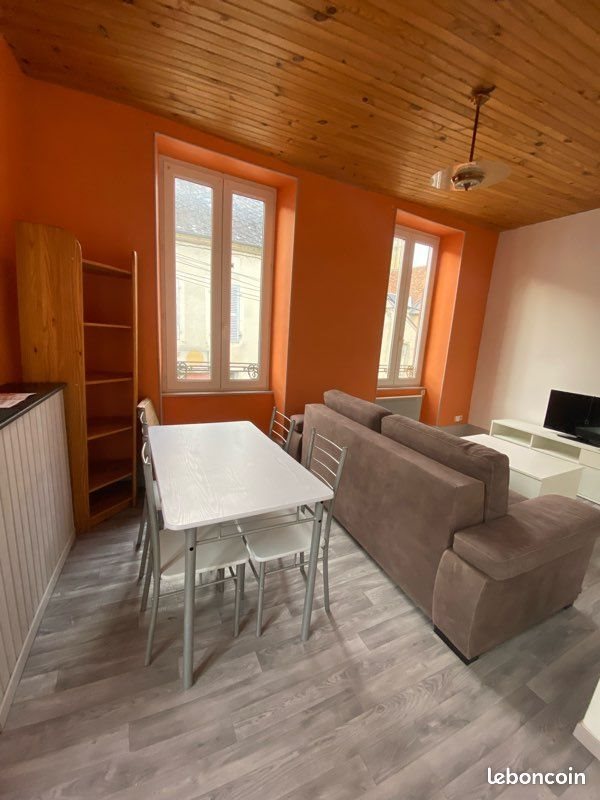 Appartement à louer, 60m², Moulins-Engilbert
