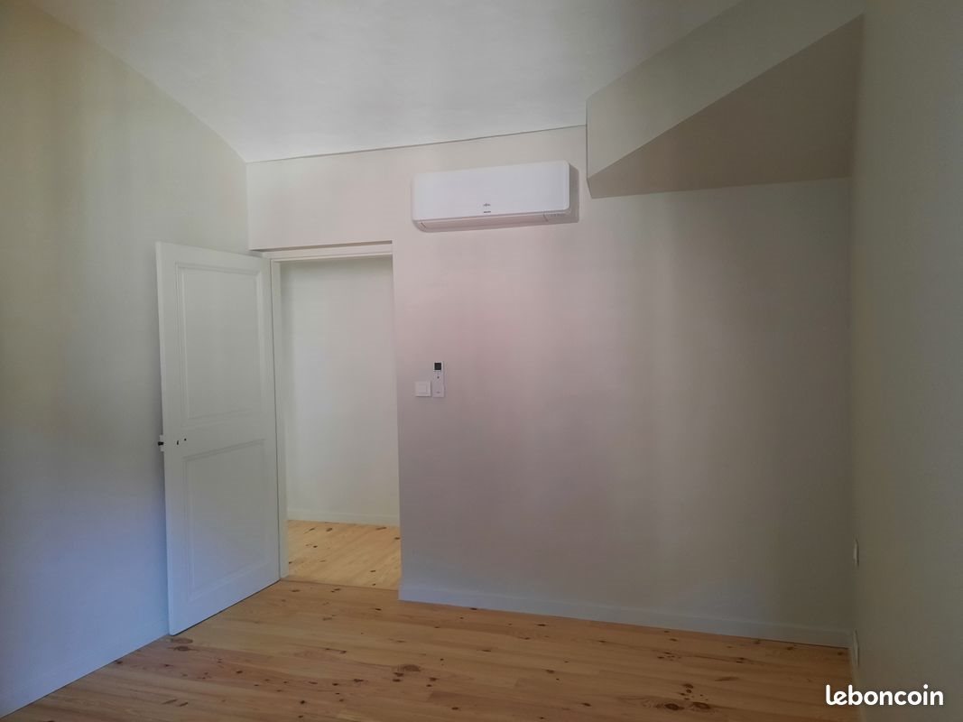 Appartement à louer, 84m², Alba-la-Romaine