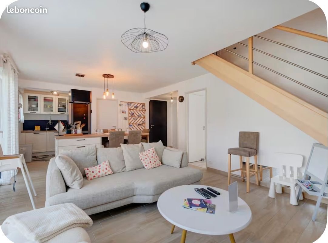 Maison à louer, 95m², Vallères