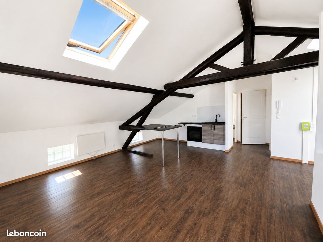 Appartement à louer, 45m², Pont-Saint-Vincent