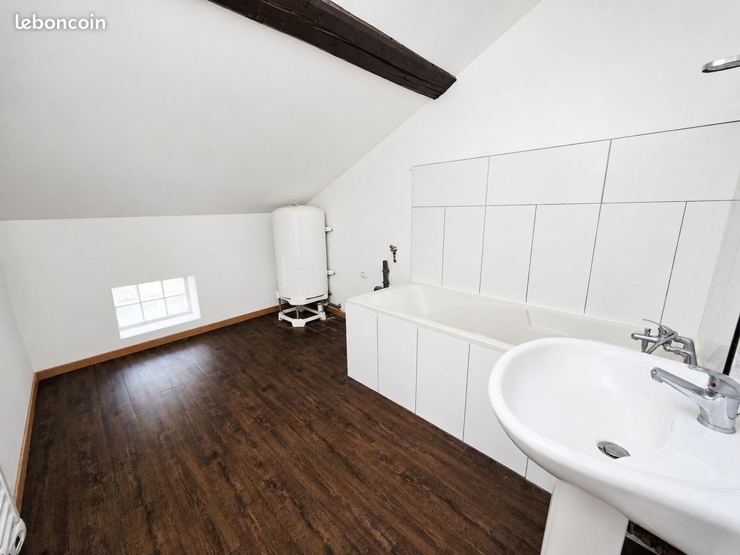 Appartement à louer, 45m², Pont-Saint-Vincent