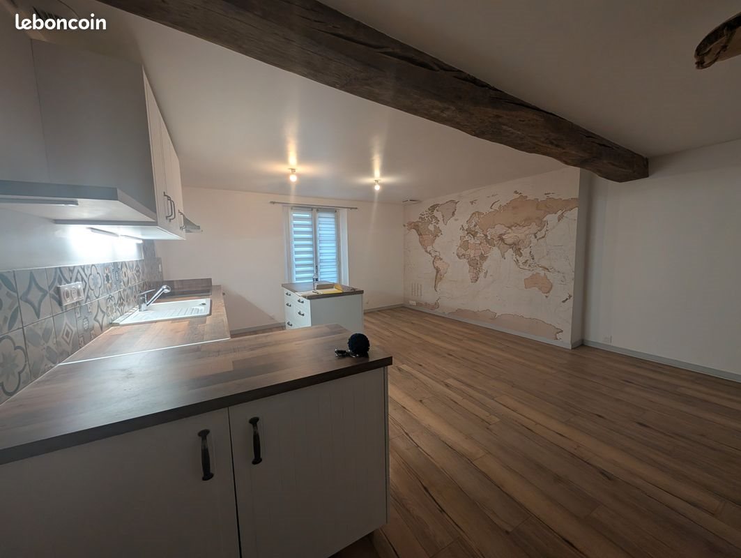 Appartement à louer, 73m², Loches