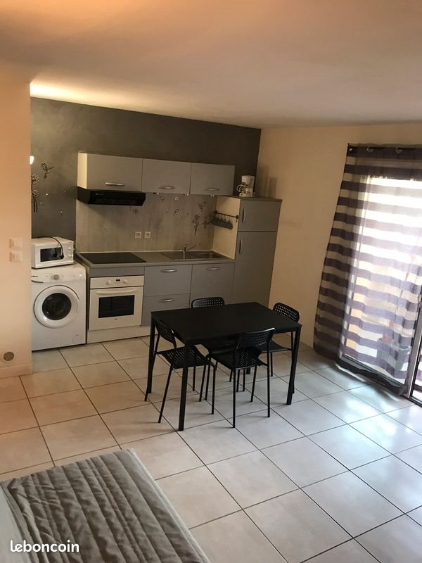 Appartement à louer, 40m², Aubenas