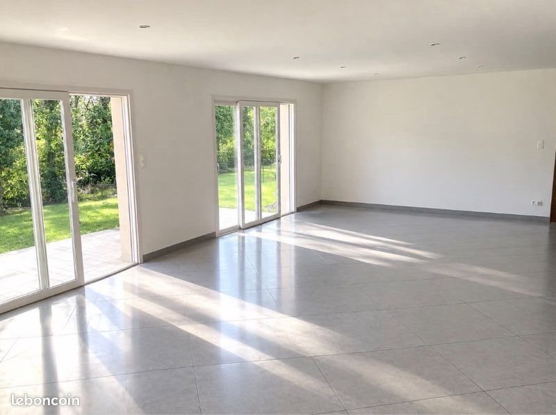 Maison à louer, 138m², Champcevinel
