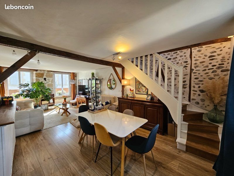 Maison à louer, 75m², Argentat