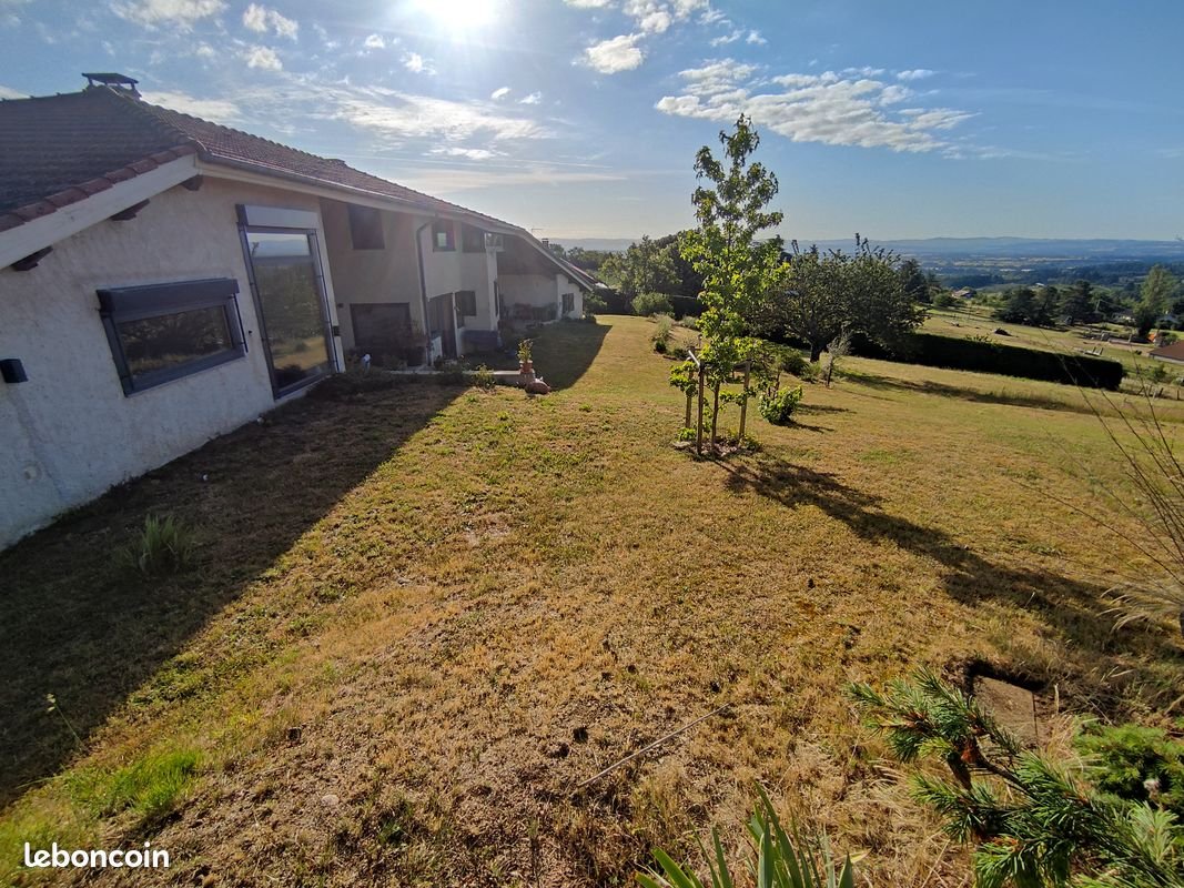 Maison à vendre, 195m², Ambierle