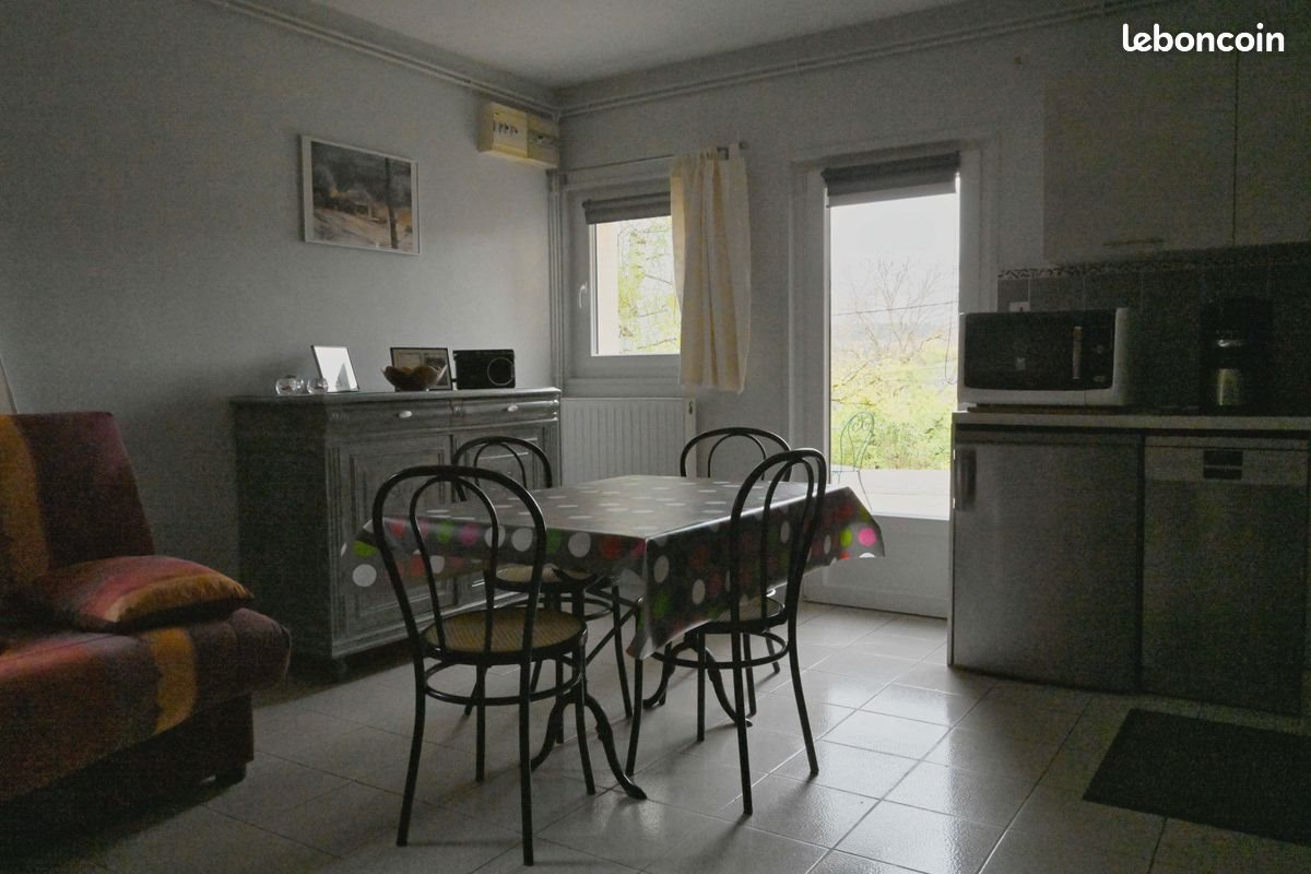 Appartement à louer, 40m², Laussonne