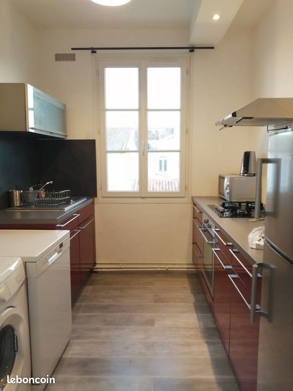 Appartement à louer, 57m², Rochefort
