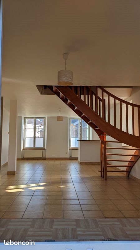Appartement à louer, 95m², Martigny-les-Bains
