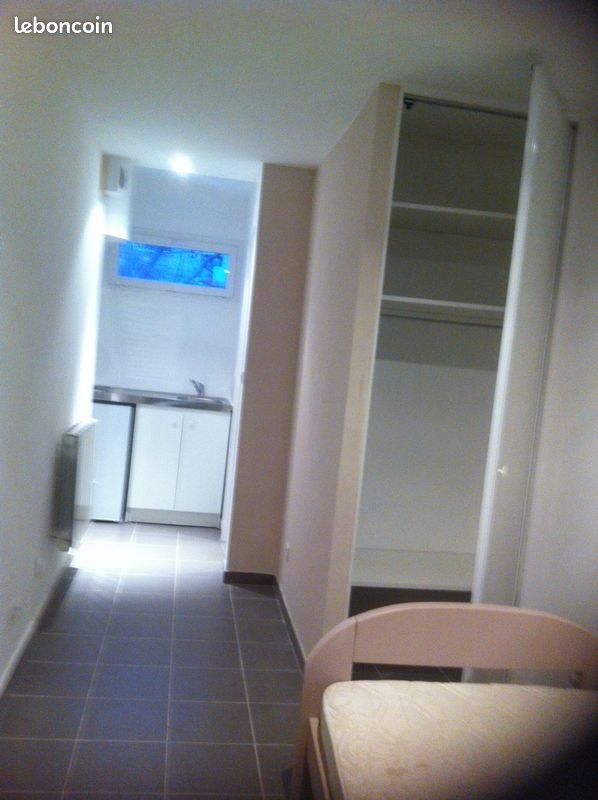 Appartement à louer, 14m², Bron
