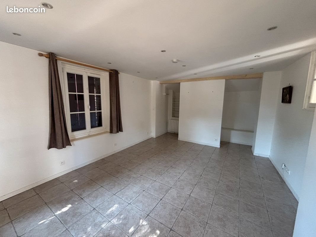 Maison à louer, 55m², Huest