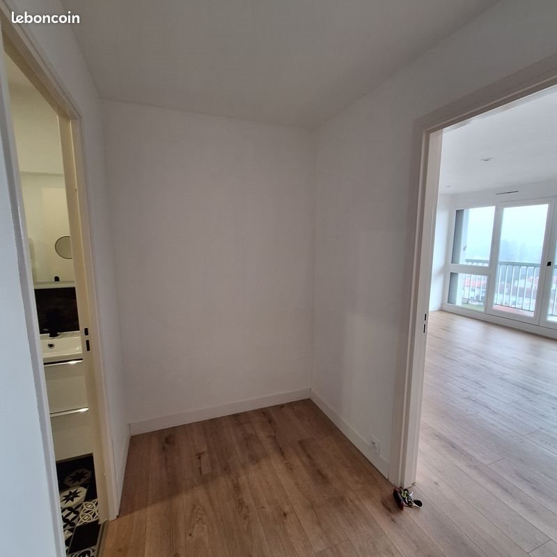 Appartement à louer, 52m², Cenon