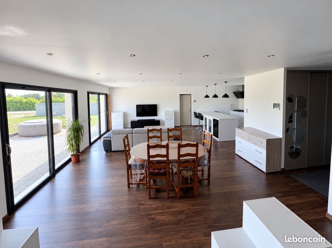 Maison à vendre, 144m², Brux